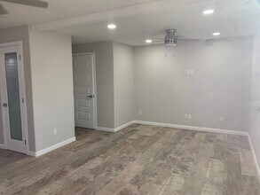 311 S Indiana Ave in Weslaco, TX - Foto de edificio - Building Photo