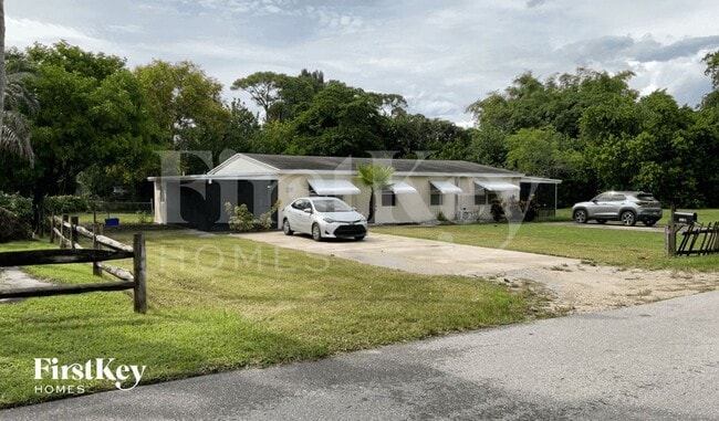 3907 Coconut Rd