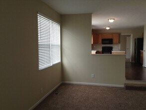 7432 Big Horn Ct in Burlington, KY - Building Photo - Building Photo
