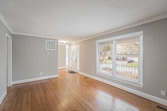 2509 Baytree Dr in Greensboro, NC - Building Photo - Building Photo