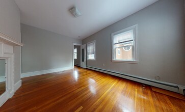 61 Dana St, Unit 8 in Cambridge, MA - Building Photo - Building Photo