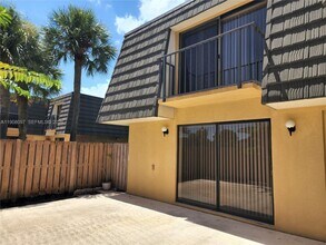 2706 27th Way in West Palm Beach, FL - Building Photo - Building Photo