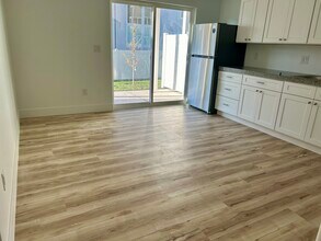 1313 W Caine Dr in Saratoga Springs, UT - Foto de edificio - Building Photo