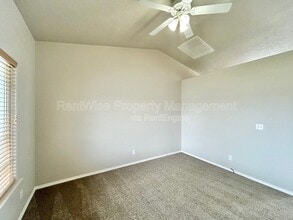 668 N Quarter Moon Ave in Kuna, ID - Building Photo - Building Photo