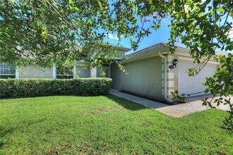 113 Drake Way in Sebastian, FL - Foto de edificio - Building Photo