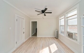 4143 N McVicker Ave, Unit 2 in Chicago, IL - Building Photo - Building Photo