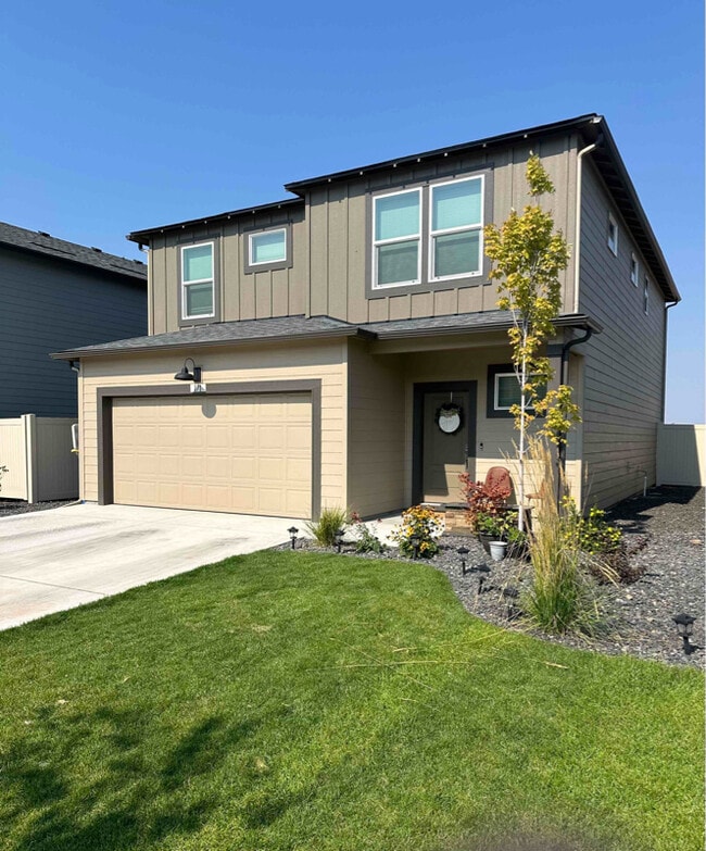 property at 171 N Legacy Flts Rd