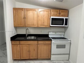 10467 S 228th Ln in Boca Raton, FL - Building Photo - Building Photo