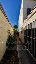 2387 W Palo Dulce Dr in Tucson, AZ - Foto de edificio - Building Photo