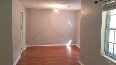 4170 Capri Dr in Pensacola, FL - Building Photo - Building Photo