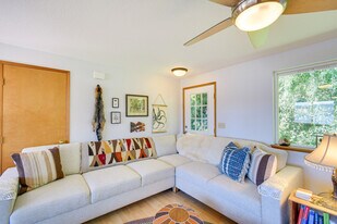 131 N Mardell Ave, Unit SI ID1383676P in Hoodsport, WA - Building Photo