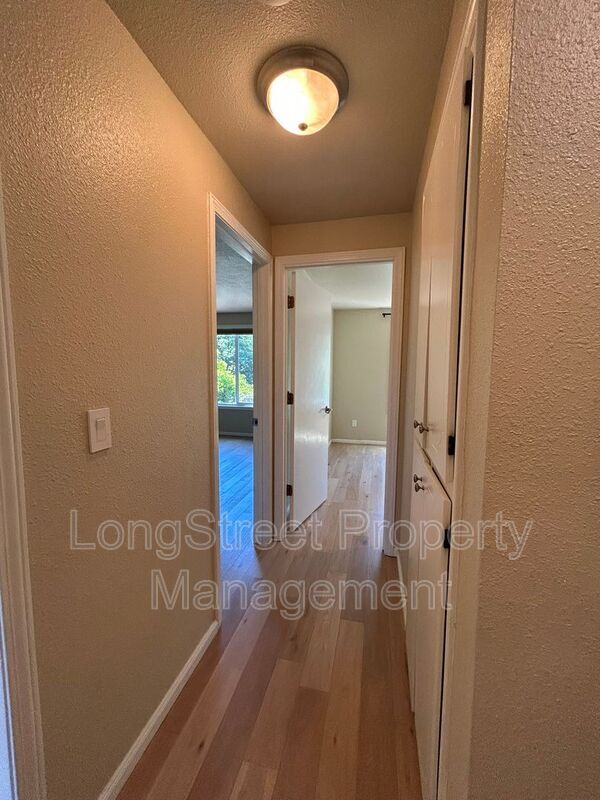 4181 NW Jasmine Pl in Corvallis, OR - Foto de edificio - Building Photo