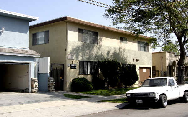 1130 Orizaba Ave in Long Beach, CA - Building Photo - Building Photo