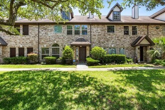 2014 Gemini St in Houston, TX - Building Photo - Building Photo