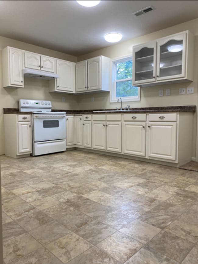 property at 1023 N Jackson St