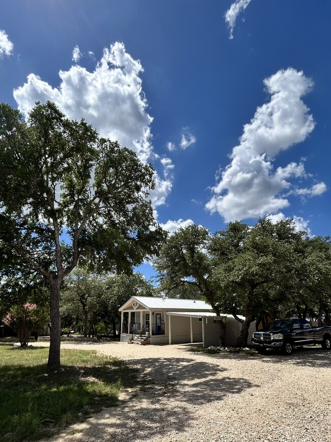 120 Cedar Bend Rd in Wimberley, TX - Building Photo - Building Photo