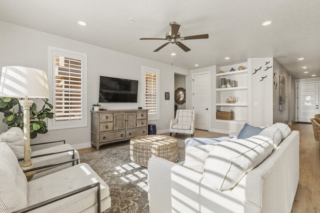 2249 N Coral Canyon Blvd, Unit SI ID1516052P