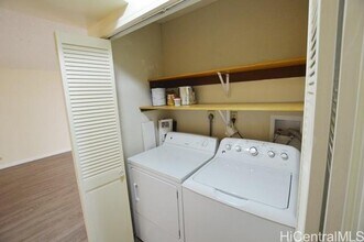 98-501-501 Koauka Loop in Aiea, HI - Building Photo - Building Photo