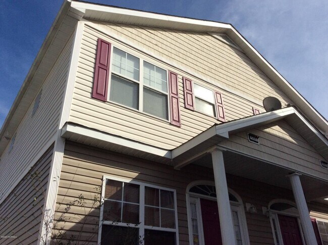 500 Sea Knight Ln in Havelock, NC - Building Photo - Building Photo