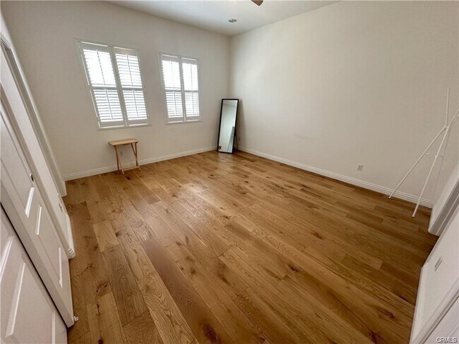property at 441 N Los Robles Ave