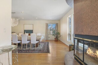 2 Stormy Cir Dr in Greenwich, CT - Foto de edificio - Building Photo