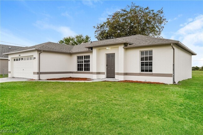 2216 NW 5th St in Cape Coral, FL - Building Photo - Building Photo