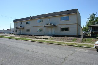 1405 N Lincoln St in Spokane, WA - Foto de edificio - Building Photo