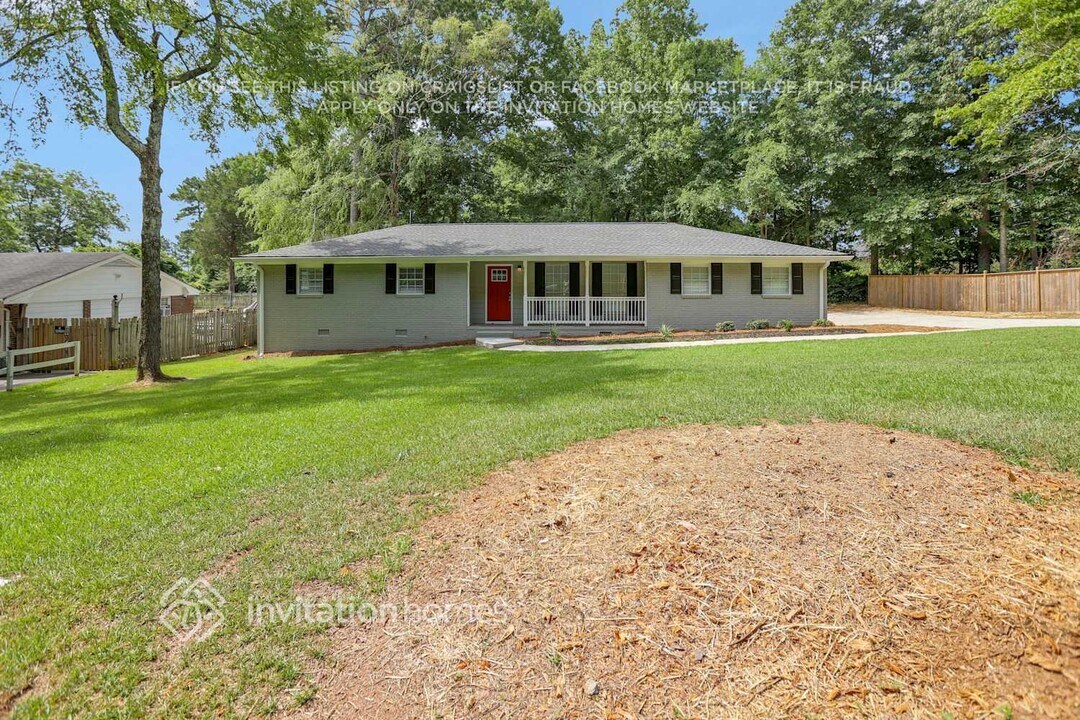 1589 Mary Lou Ln SE in Atlanta, GA - Building Photo
