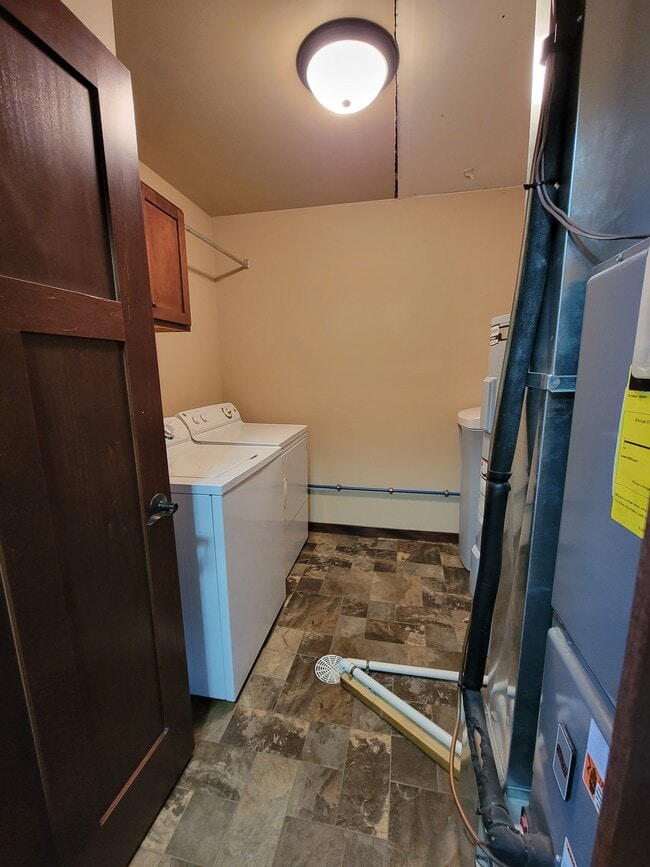 1010 W Hwy 14 in Brookings, SD - Building Photo - Building Photo