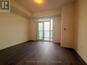 38 Annie Craig Dr in Toronto, ON - Building Photo - Building Photo