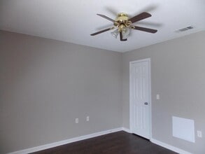 140 Lanier Dr in Statesboro, GA - Building Photo - Building Photo