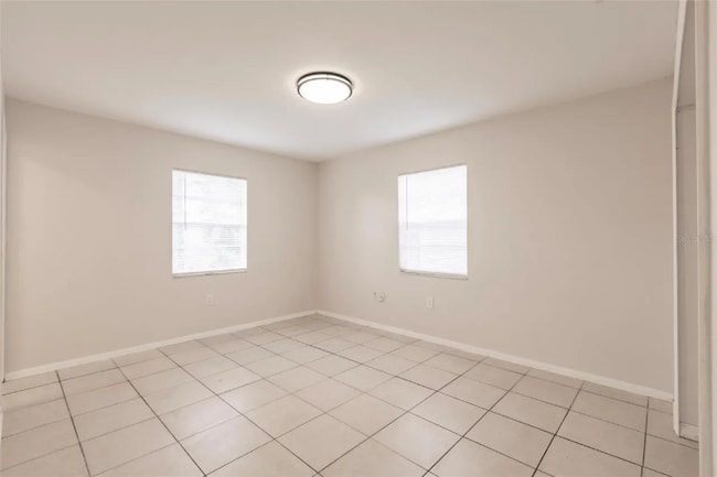 1665 Florence Ave in Englewood, FL - Foto de edificio - Building Photo