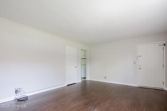 132 South St in Red Bank, NJ - Building Photo - Building Photo