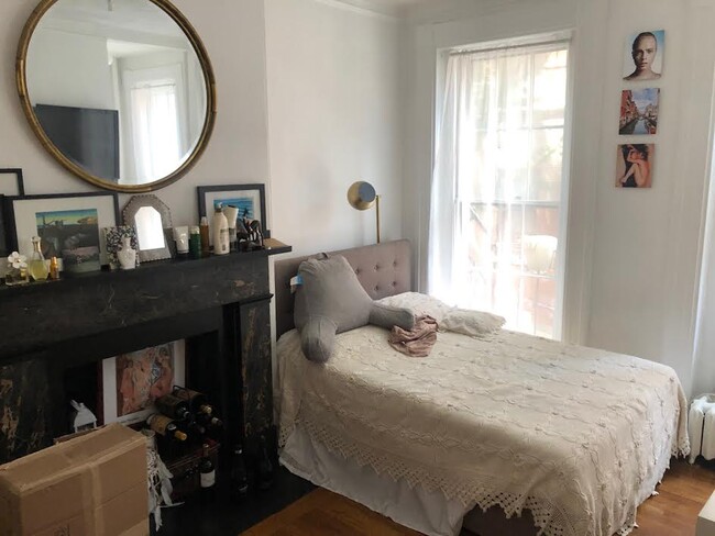 7 Russell St, Unit 2