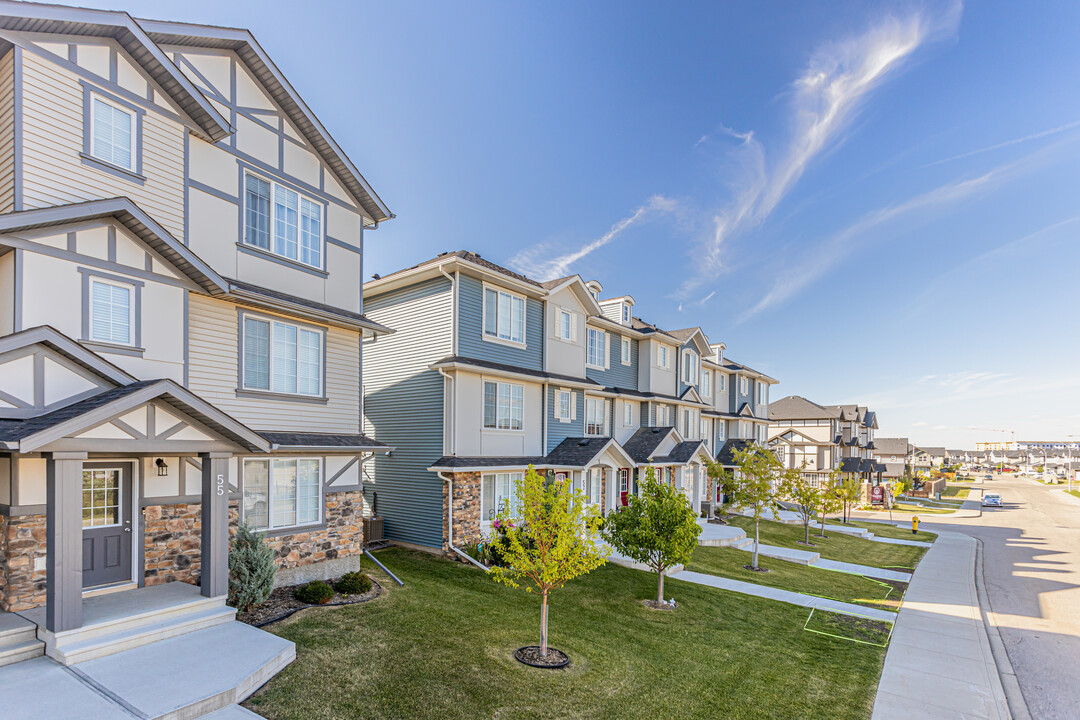 The Gardens in Aspen Trails in Sherwood Park, AB - Building Photo