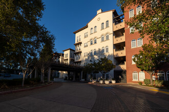 88 S Broadway in Millbrae, CA - Building Photo - Building Photo