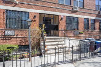 657 Warren St in Brooklyn, NY - Building Photo - Building Photo