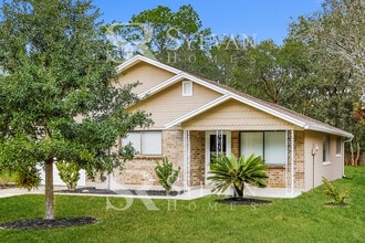 8389 Finwood Ave in Jacksonville, FL - Building Photo - Building Photo