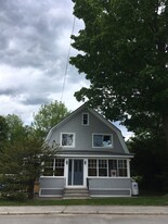 299 High Street in Belfast, ME - Building Photo