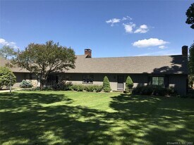 107 Lime Rock Rd in Salisbury, CT - Building Photo