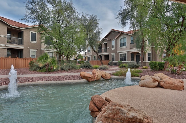 Villas On Hampton Avenue