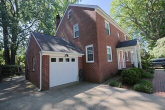 24 Brandon Rd in Newport News, VA - Building Photo - Building Photo