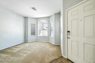 9406 S 33rd Dr in Phoenix, AZ - Building Photo - Building Photo