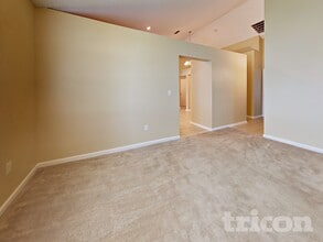 1104 Cherry Point Way in Jacksonville, FL - Building Photo - Building Photo