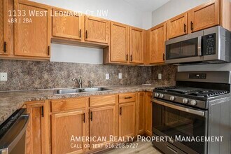 1133 W Leonard Ct in Grand Rapids, MI - Building Photo - Building Photo