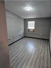 4566 Knoxville Hwy in Oliver Springs, TN - Foto de edificio - Building Photo