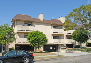 10731 Lawler St Apartments