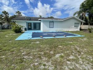 271 NE Faring Ave in Port St. Lucie, FL - Building Photo - Building Photo