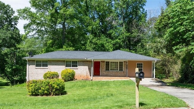 property at 2061 Mulkey Rd SW