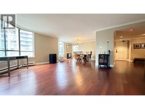 738 Broughton St in Vancouver, BC - Building Photo - Building Photo